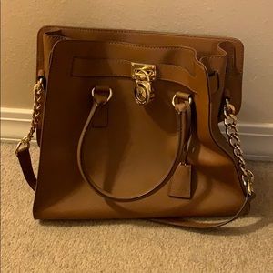 Micheal Kors tan purse